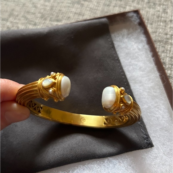 Julie Vos cuff- new in box - Picture 2 of 4